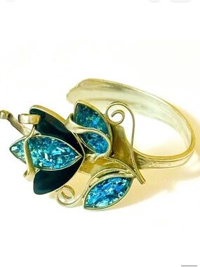 Vintage Alpaca Silver Fork Art Bracelet with Lucite Blue & Black Tulip Flower